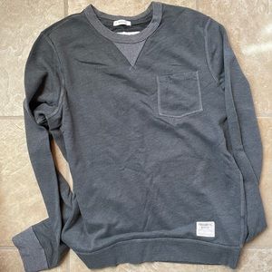 Active sweatshirt